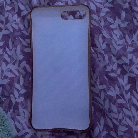 Off white case - Picture 2 of 2